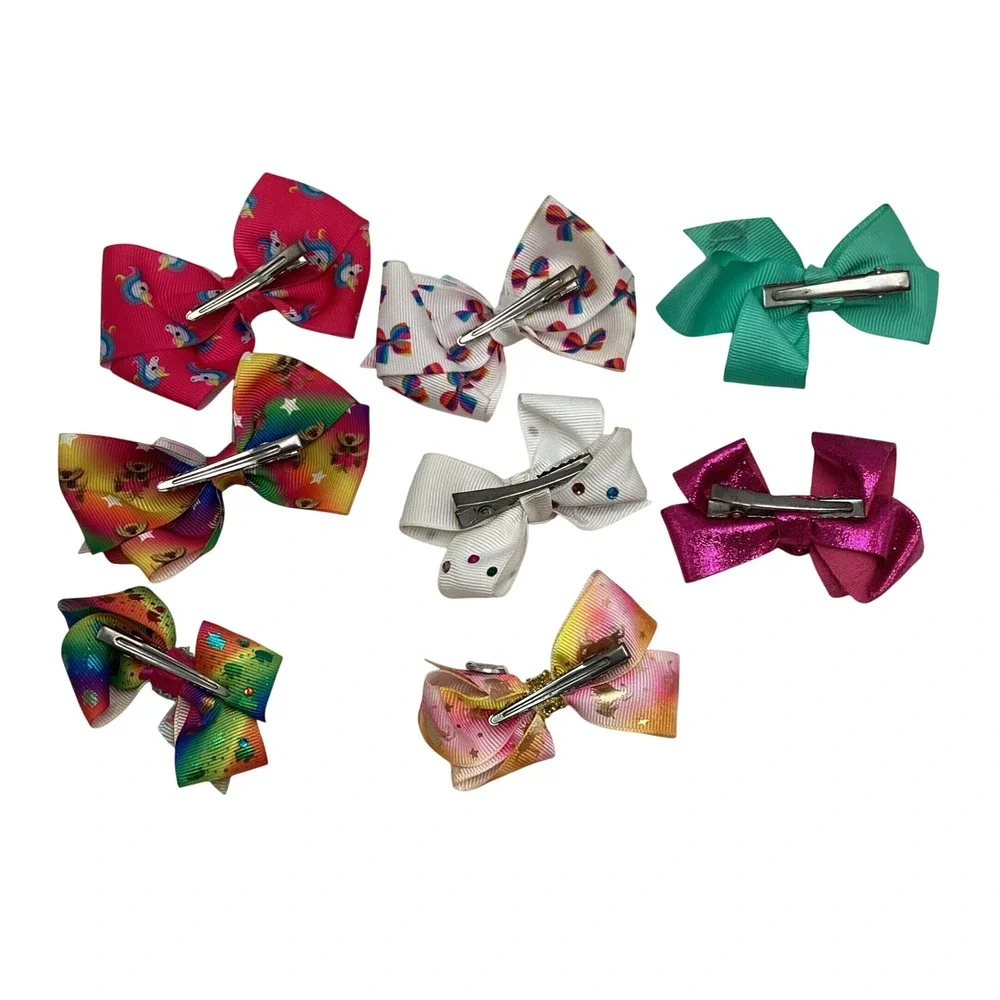 JoJo Siwa crafted ribbon bow